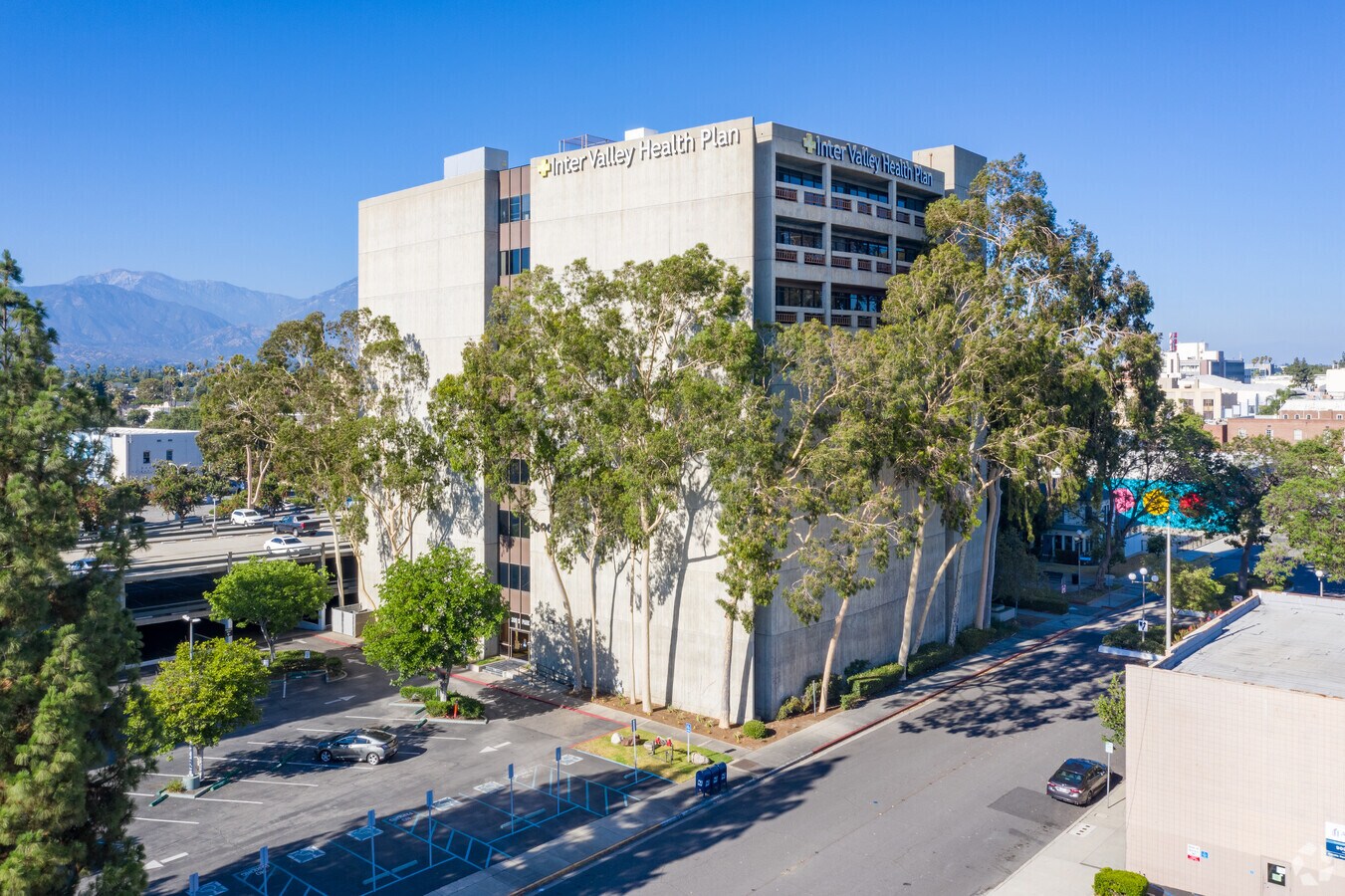 300 S Park Ave, Pomona, CA 91766 High Image Pomona Office Tower