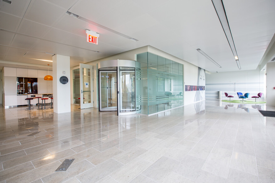 444 Hoes Ln, Piscataway, NJ for lease - Building Photo - Image 1 of 12