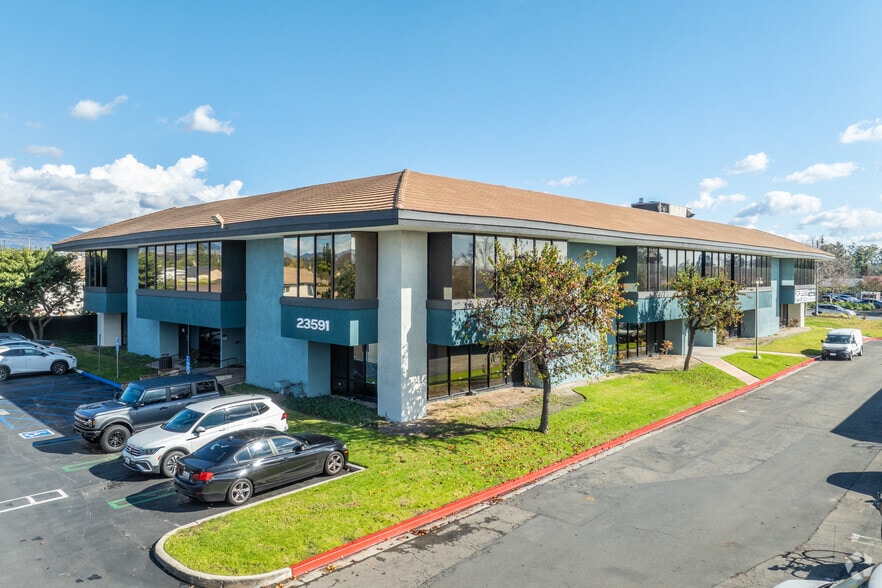 23591 El Toro Rd, Lake Forest, CA for lease - Building Photo - Image 1 of 39