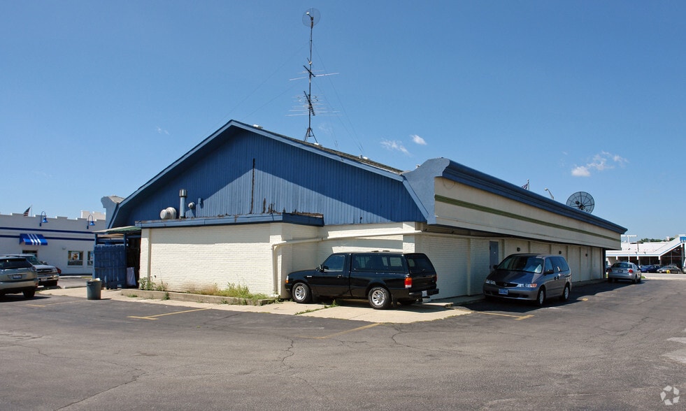 6025 S La Grange Rd, La Grange, IL for lease - Building Photo - Image 2 of 2