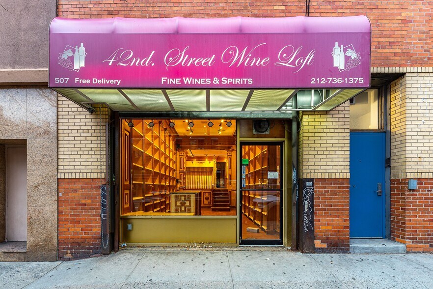507 W 42nd St, New York, NY for sale - Primary Photo - Image 1 of 1