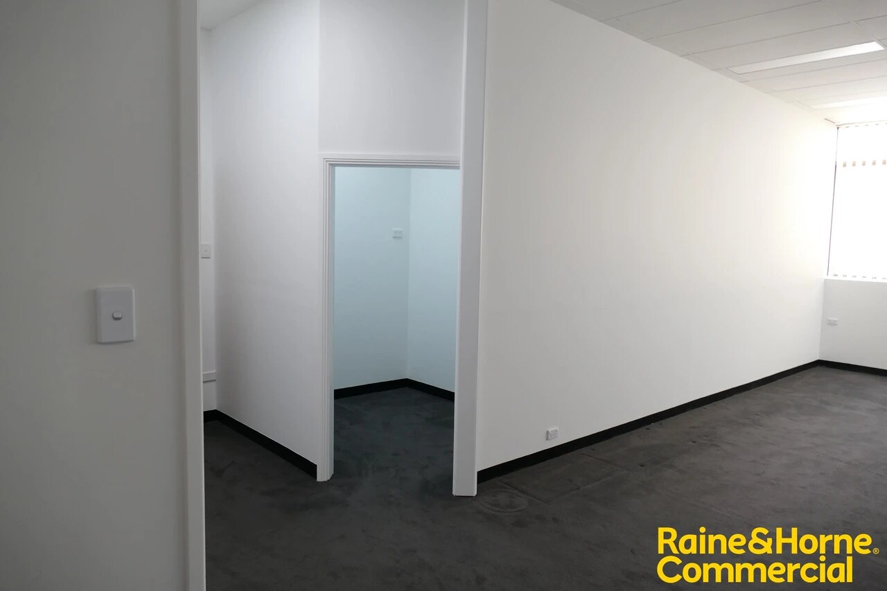 44 Oxford Rd, Ingleburn for lease Interior Photo- Image 1 of 2