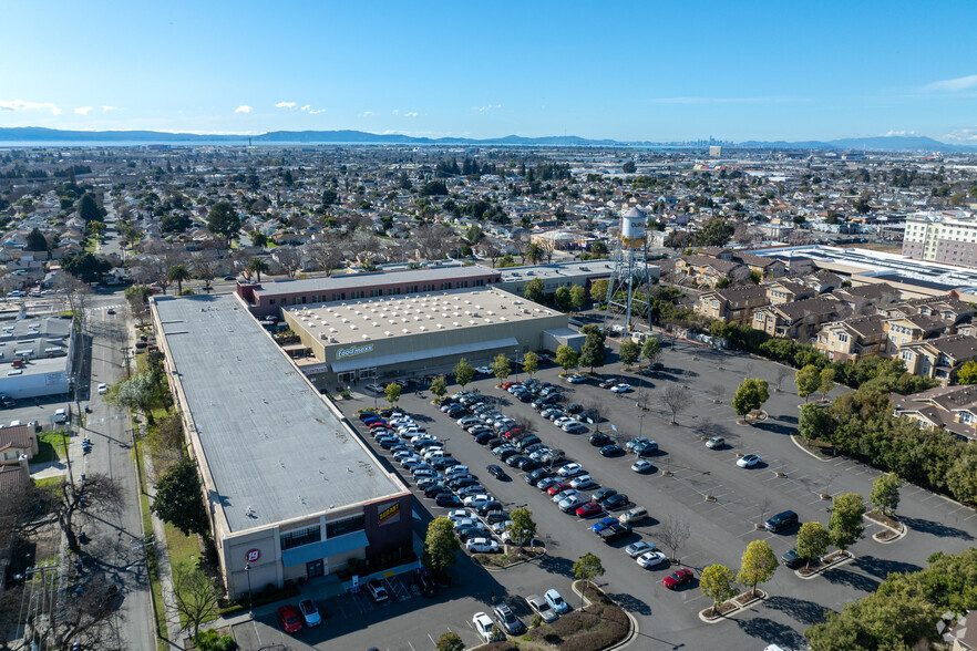 10950 International Blvd, Oakland, CA for lease - Aerial - Image 3 of 7