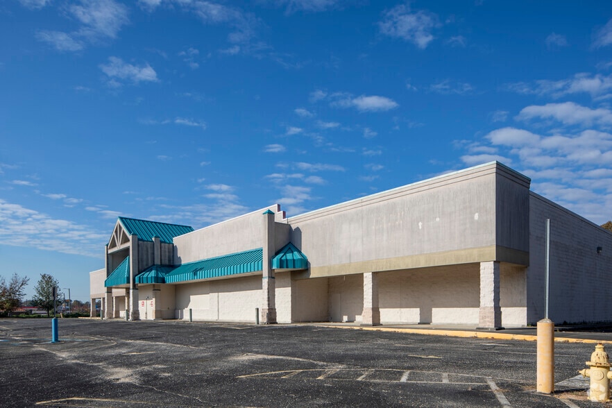 2120 HWY 19 N, Meridian, MS for sale - Building Photo - Image 1 of 15