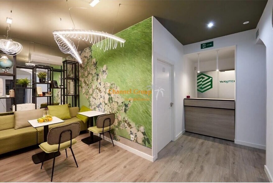 Retail in Alicante for sale - Building Photo - Image 1 of 8