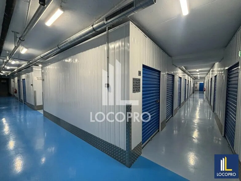 Flex in Nice for sale - Building Photo - Image 2 of 7