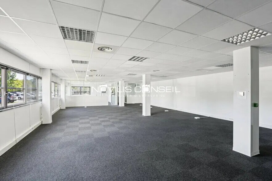 Office in Colomiers for lease - Interior Photo - Image 2 of 8