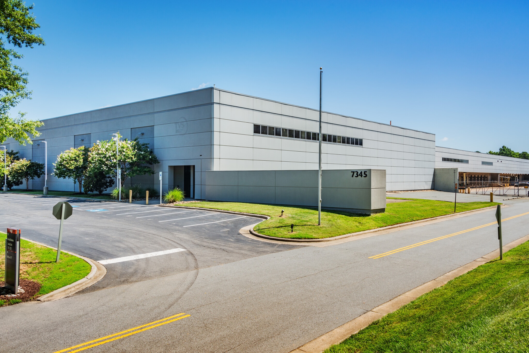 7345 IBM Dr, Charlotte, NC for lease Building Photo- Image 1 of 7