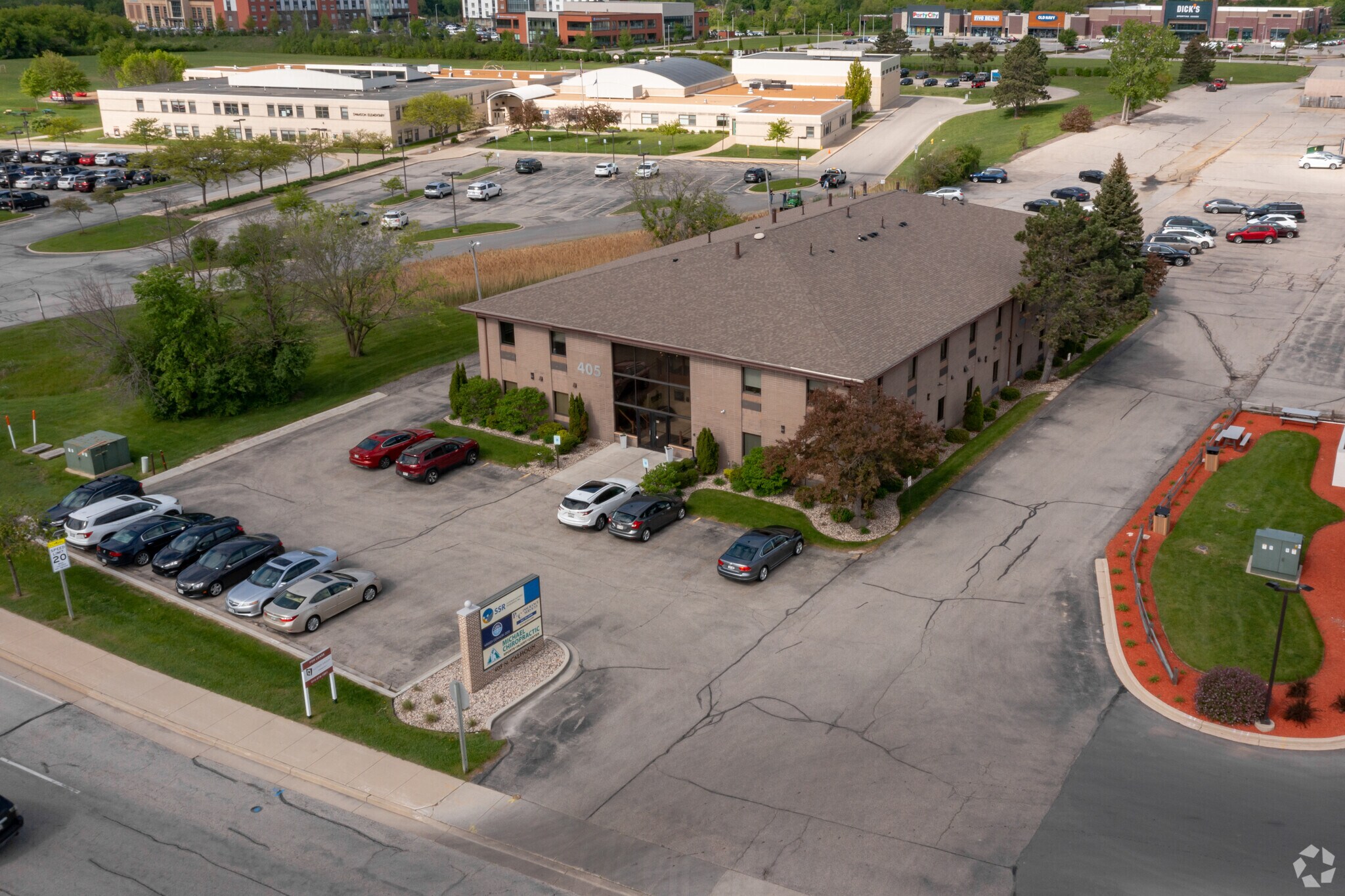405 N Calhoun Rd, Brookfield, WI 53005 Office for Lease