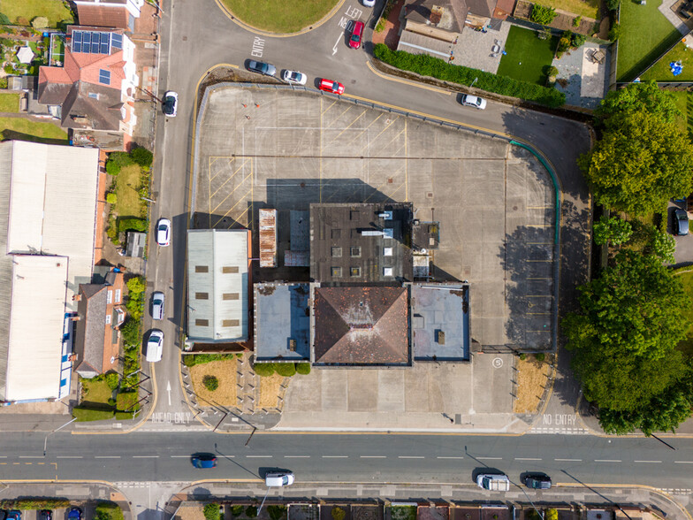 412 Southcoates Ln, Hull for sale - Aerial - Image 3 of 8