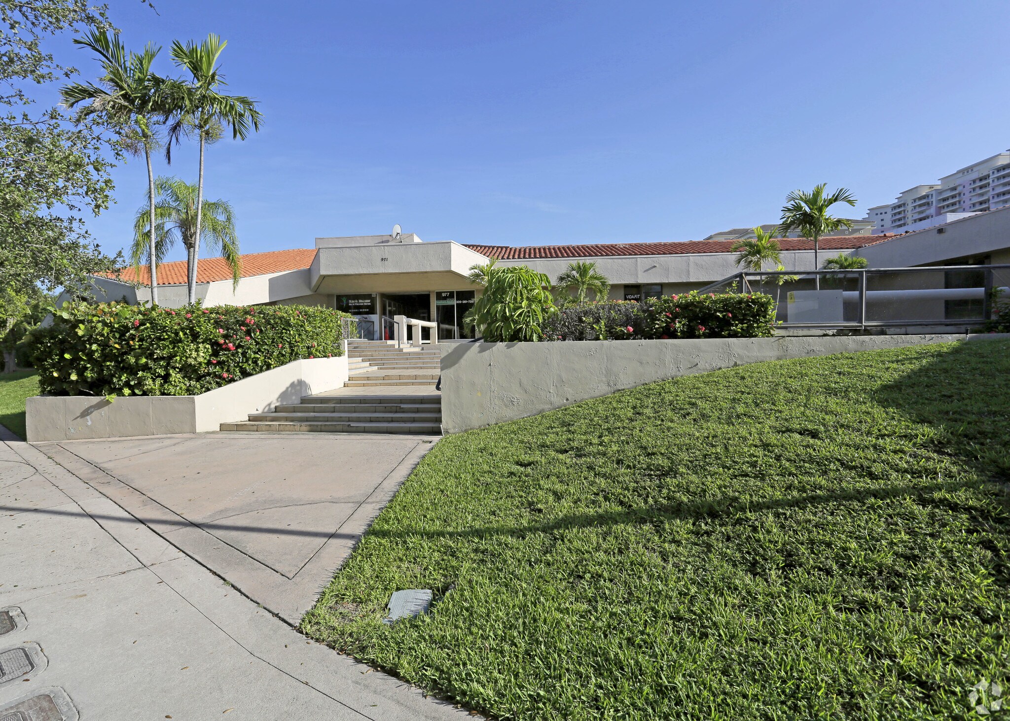 971 Crandon Blvd, Key Biscayne, FL for sale Primary Photo- Image 1 of 1