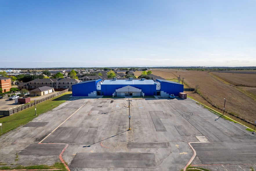 120 MLK Industrial Blvd W, Lockhart, TX for sale - Building Photo - Image 3 of 5