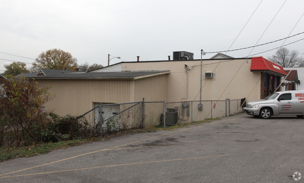 2313 7th Ave, Charleston, WV for lease - Building Photo - Image 2 of 3
