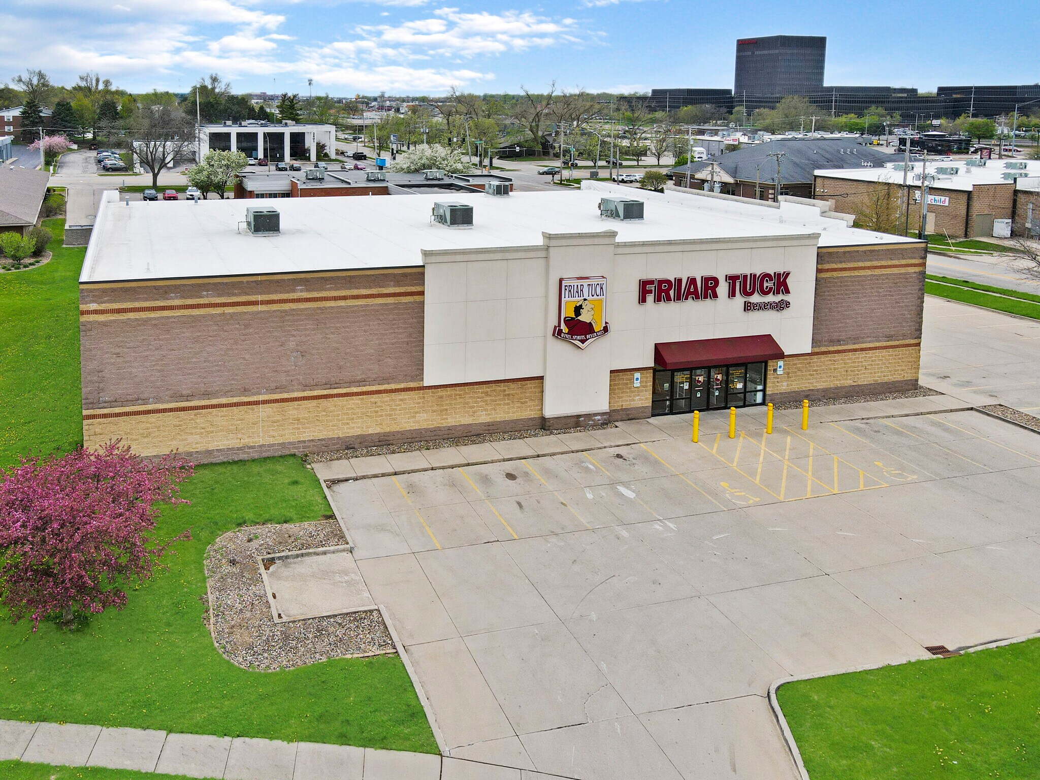 2401 Maloney Dr, Bloomington, IL for lease Primary Photo- Image 1 of 15