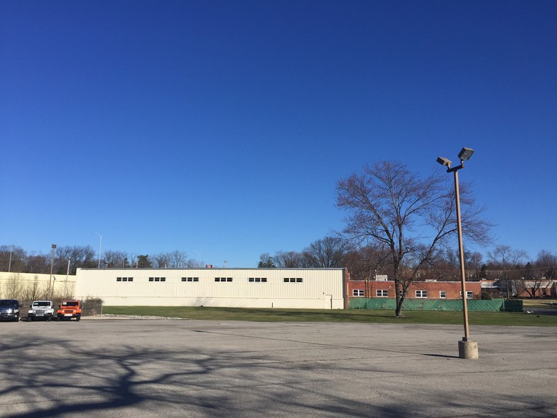 235 New York Dr, Fort Washington, PA for lease - Building Photo - Image 3 of 12