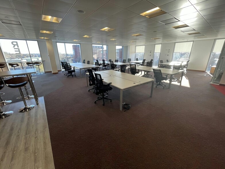 Queens Rd, Chester for lease - Building Photo - Image 3 of 8