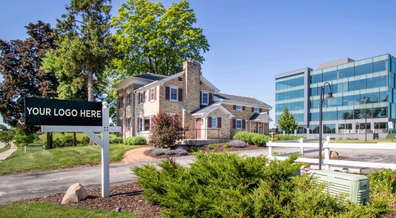 165 S Calhoun Rd, Brookfield, WI for sale Primary Photo- Image 1 of 1