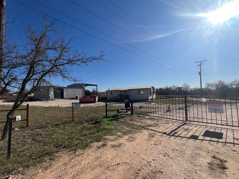 413 FM 20, Bastrop, TX for sale - Primary Photo - Image 1 of 13