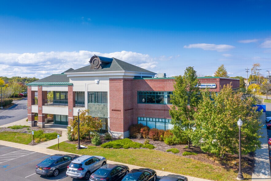 2341 Nott St, Schenectady, NY for sale - Building Photo - Image 1 of 1