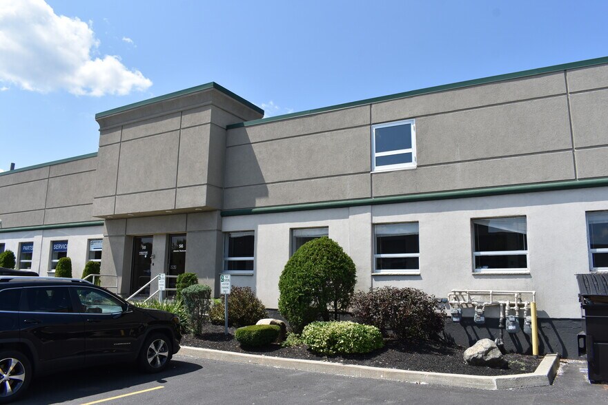 38-72 Cummings Park, Woburn, MA for lease - Building Photo - Image 1 of 5