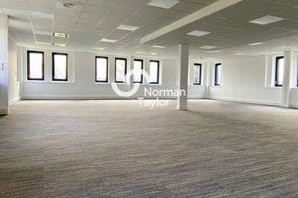 Flex in Vénissieux for lease Interior Photo- Image 1 of 5