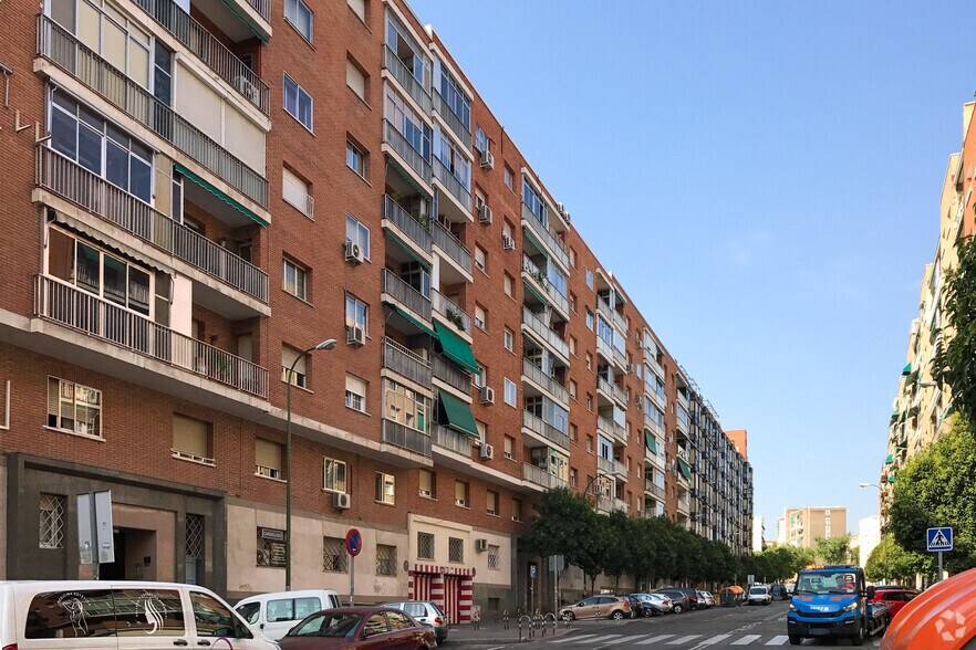 Calle Jacinto Verdaguer, 23, Madrid, Madrid for lease - Primary Photo - Image 1 of 2