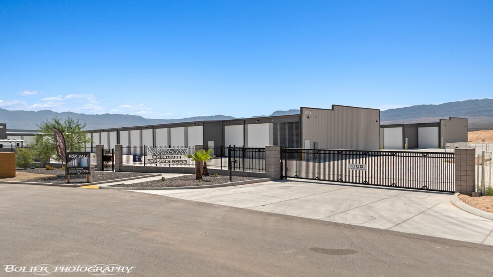 1300 Pioneer Blvd, Mesquite, NV for sale - Building Photo - Image 2 of 32
