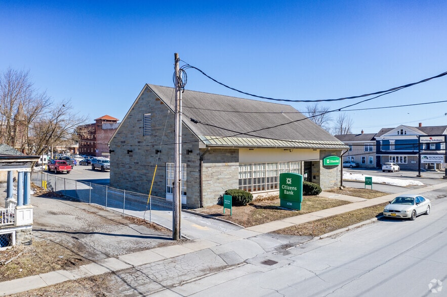 324 N Prospect St, Herkimer, NY for sale - Building Photo - Image 2 of 10