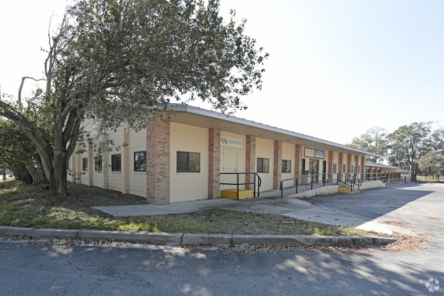 84-98 W Lowder St, Macclenny, FL for lease - Building Photo - Image 3 of 4