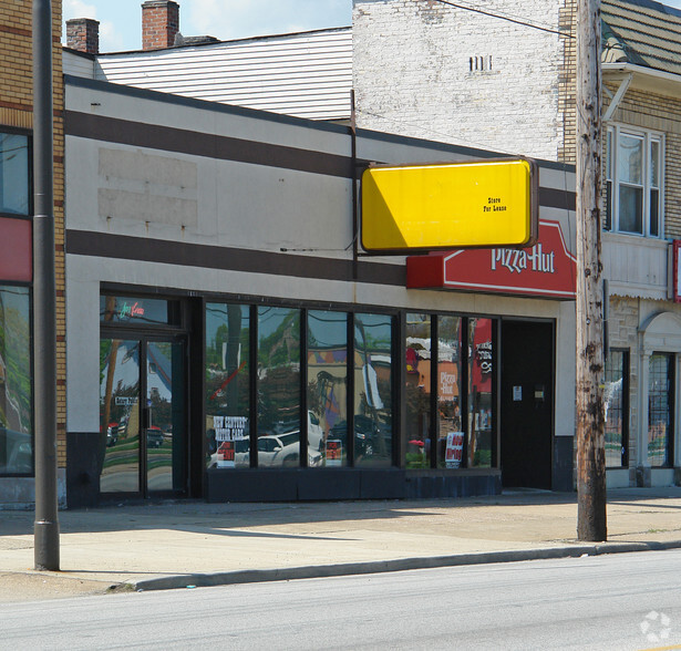 10613 Lorain Ave, Cleveland, OH for sale - Primary Photo - Image 1 of 3