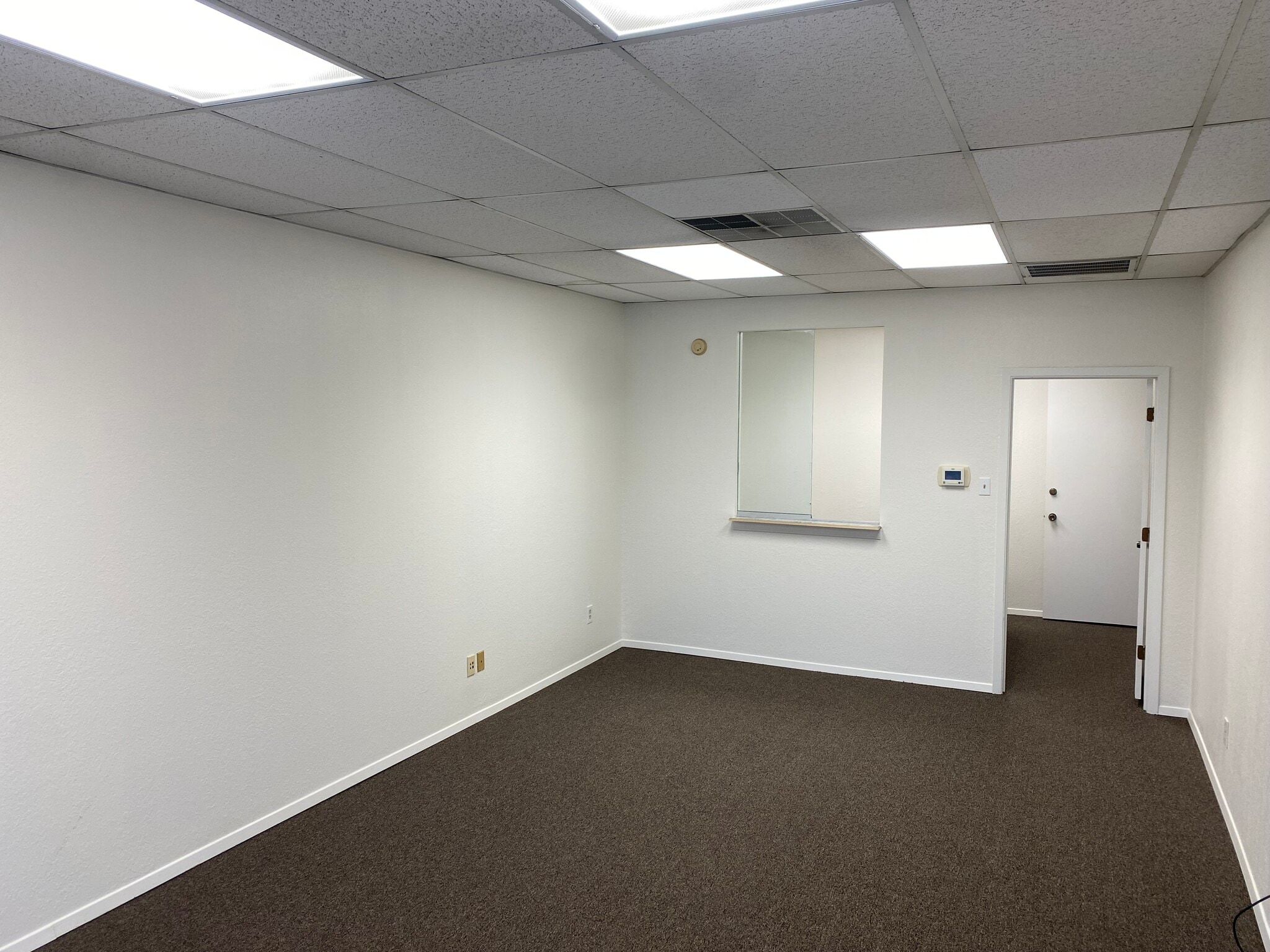 7904-7908 NE Loop 820, North Richland Hills, TX for lease Building Photo- Image 1 of 3