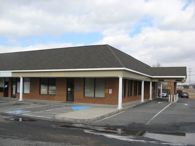 1855 Senseny Rd, Winchester, VA 22602