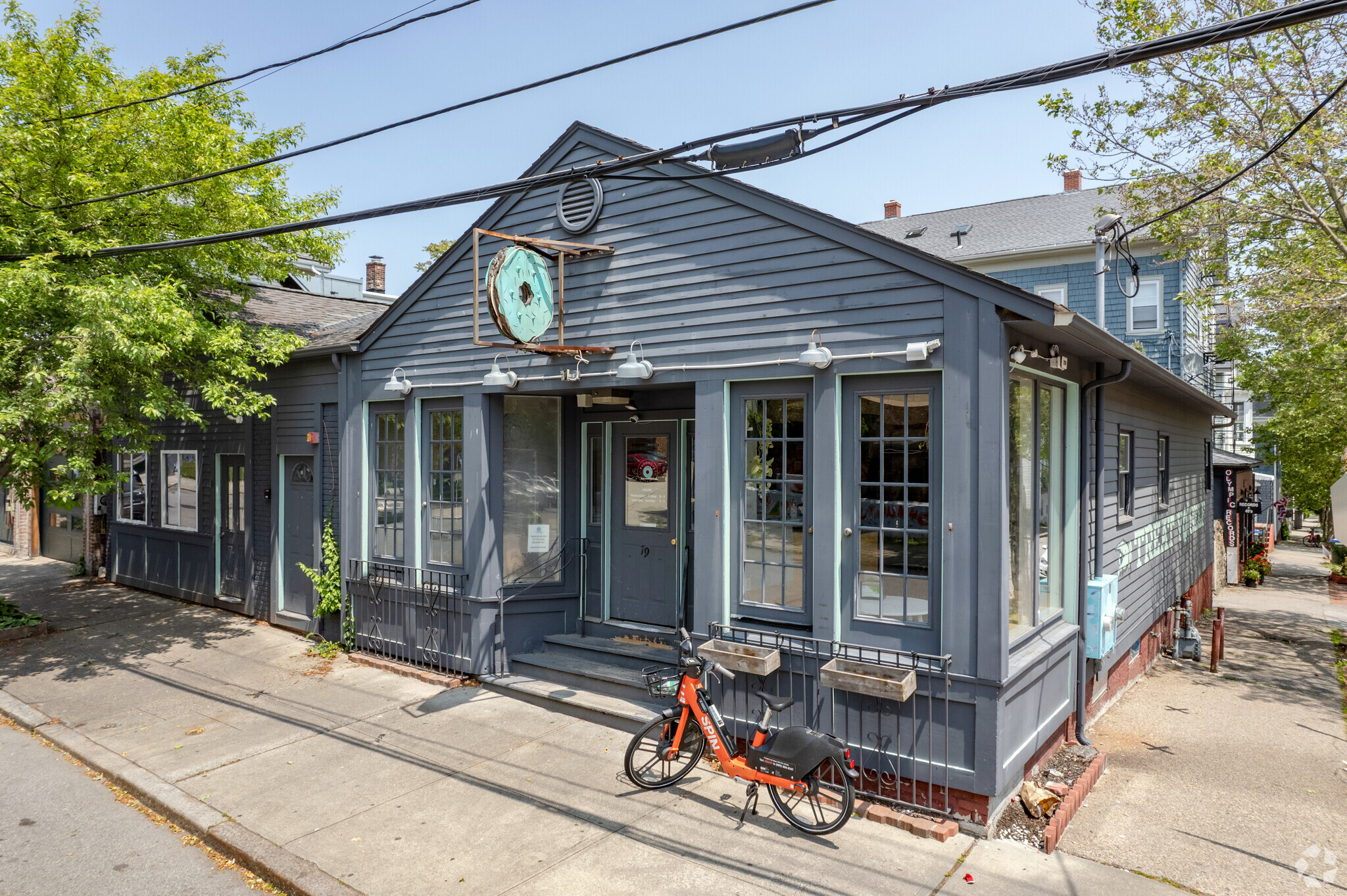 77-81 Ives St, Providence, RI for sale Primary Photo- Image 1 of 1