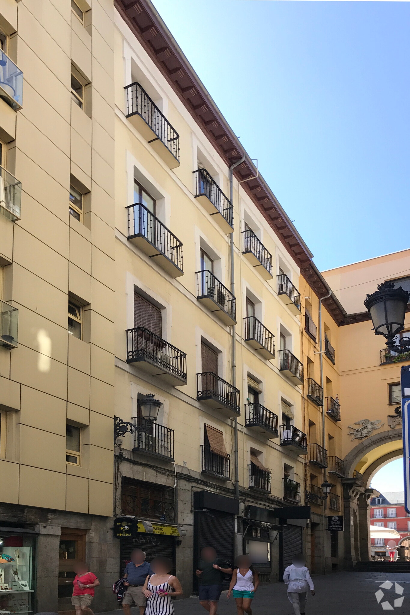 Multifamily in Madrid, Madrid for sale Primary Photo- Image 1 of 1