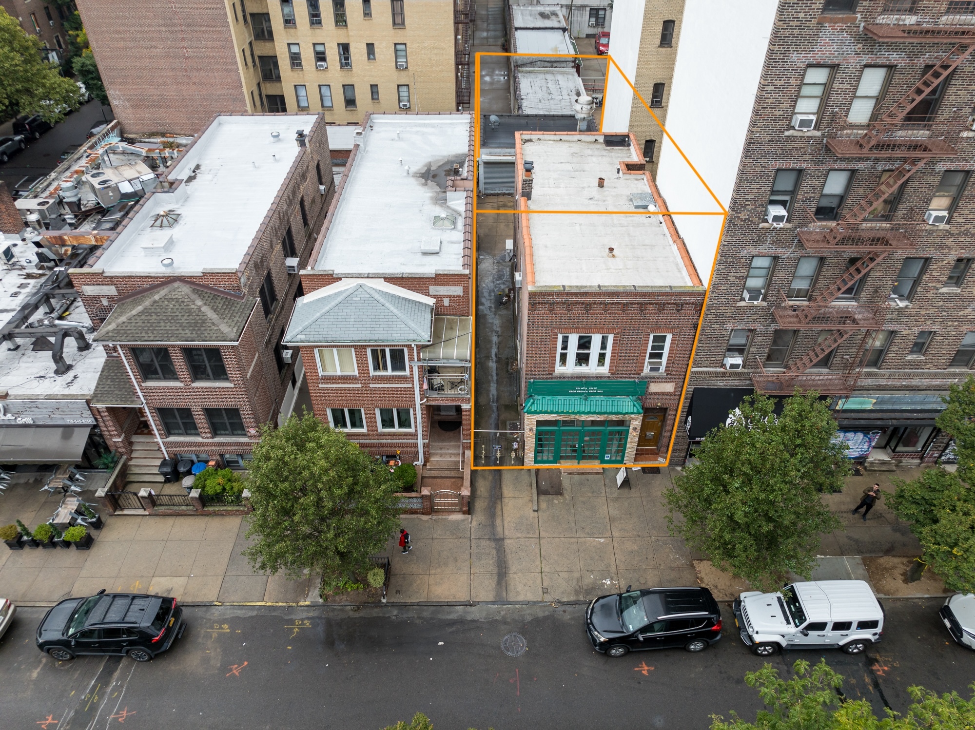 3310 28th Ave, Astoria, NY for sale Building Photo- Image 1 of 10