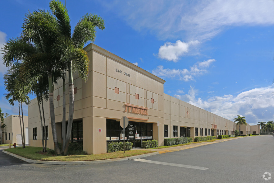 2401-2431 Quantum Blvd, Boynton Beach, FL for sale - Primary Photo - Image 1 of 21