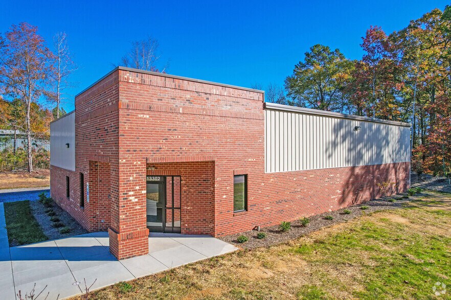 13302 Lucia Riverbend Hwy, Stanley, NC 28164