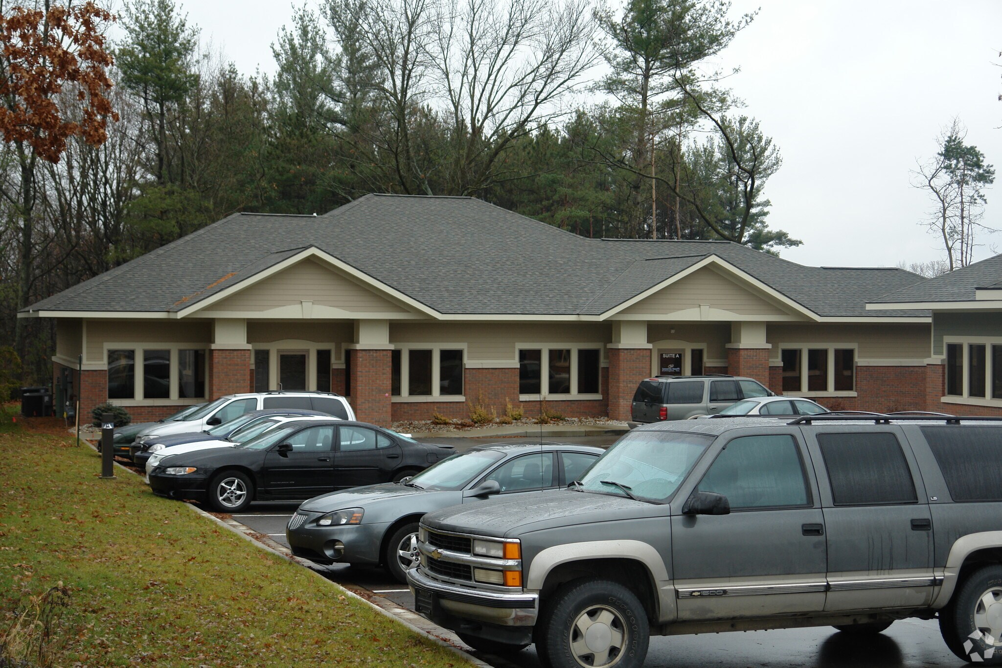 5001 Plainfield Ave NE, Grand Rapids, MI for sale Primary Photo- Image 1 of 1