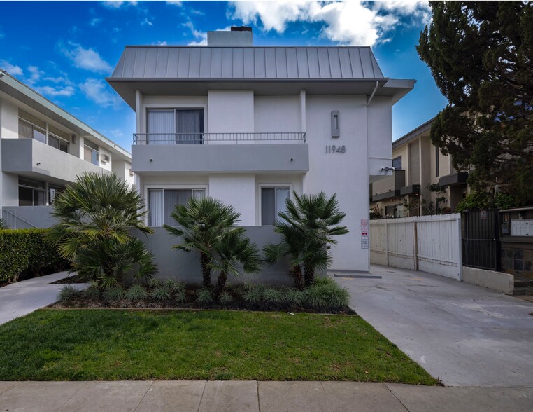 11948 Darlington Ave, Los Angeles, CA for sale - Building Photo - Image 2 of 9