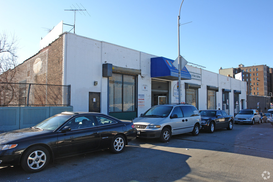 5622 Broadway, Bronx, NY for lease - Building Photo - Image 2 of 8