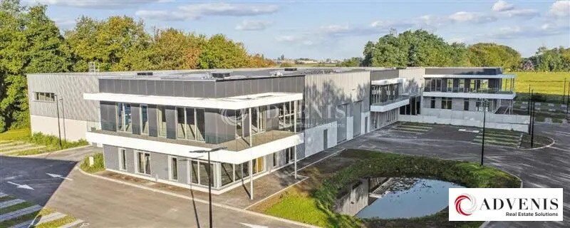Location Entrepôt 888 m² à 3 017 m² - Photo 1