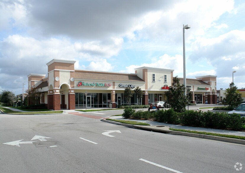 10727 Narcoossee Rd, Orlando, FL 32832