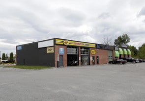 324 Memorial Ave, Orillia ON - Commercial Real Estate