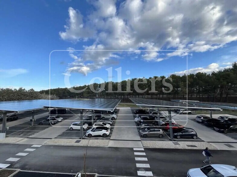 Office in Ventabren for lease - Building Photo - Image 3 of 21