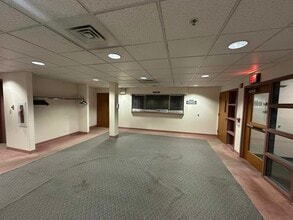 3735 Easton Nazareth Hwy, Easton, PA for lease Interior Photo- Image 2 of 5