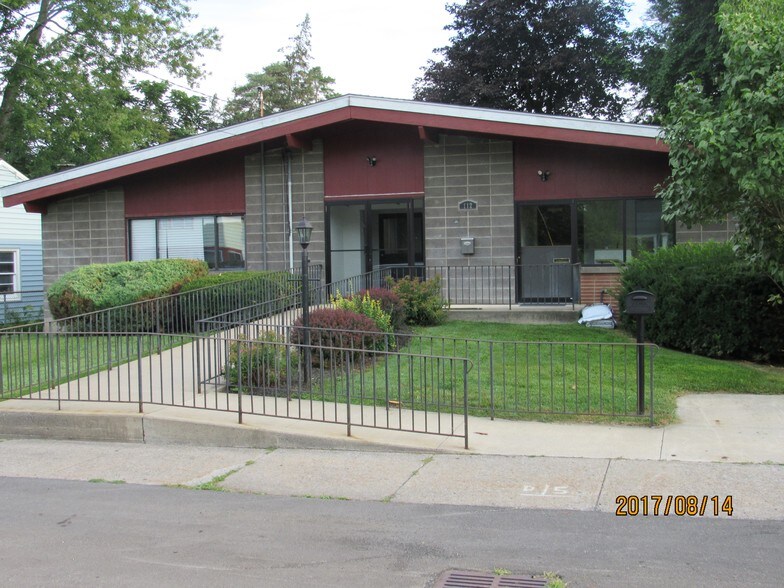 112 Willard St, Minoa, NY for sale - Building Photo - Image 1 of 1