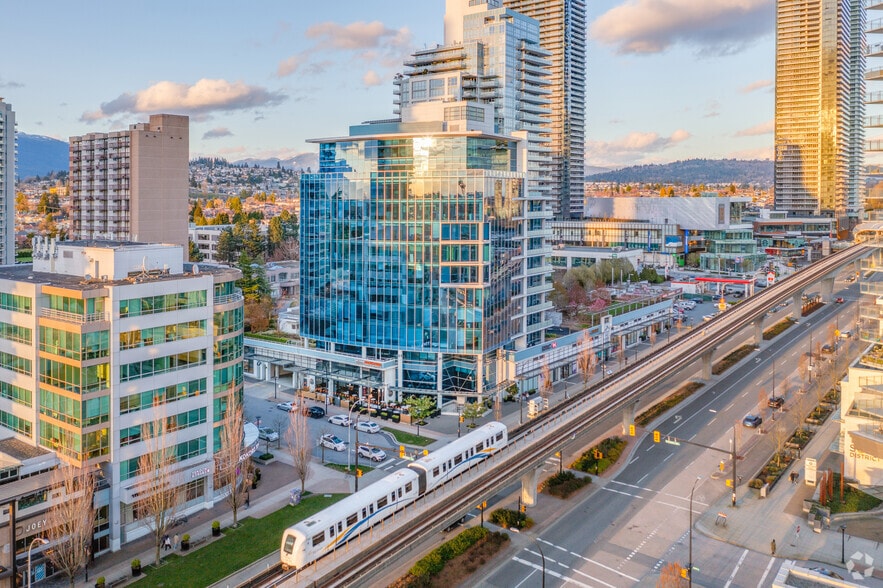 4445 Lougheed Hwy, Burnaby, BC for lease - Building Photo - Image 3 of 8