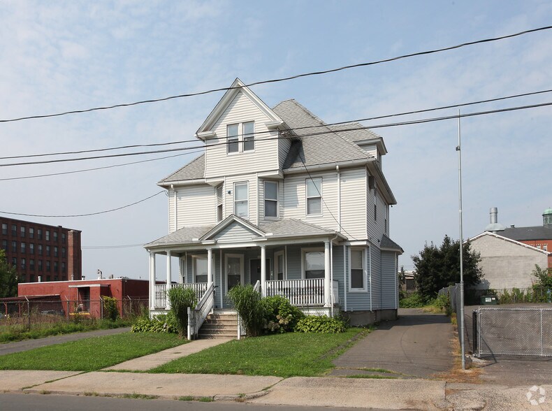 144 High St, New Britain, CT for sale - Primary Photo - Image 1 of 1