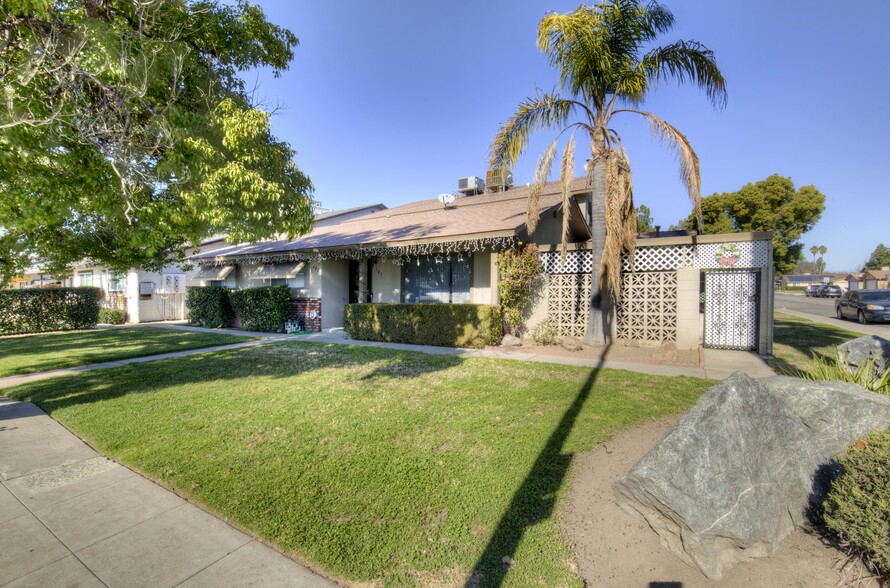 605 W Ashlan Ave, Clovis, CA for sale - Building Photo - Image 3 of 6