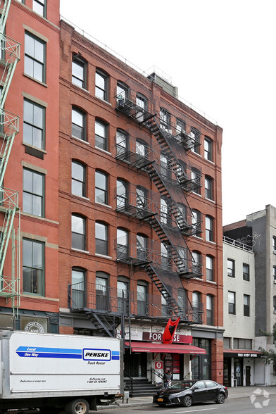 116 W Houston St, New York, NY for lease - Building Photo - Image 3 of 16